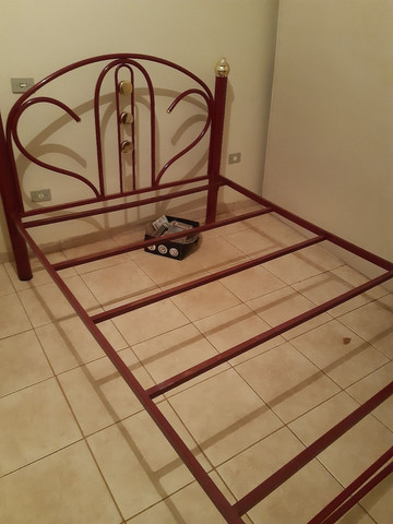Cama de metal com colchão - Foto 3