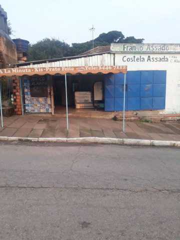 Alugo loja 50 m toda de azulejo pra salao de beleza ou pra campanha política *