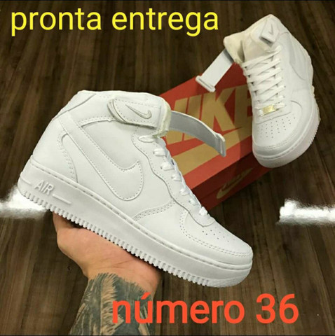 Tênisa pronta entrega