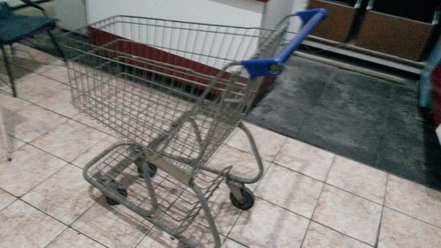 Carrinho de compras mercado fruteira mercearia - Foto 3
