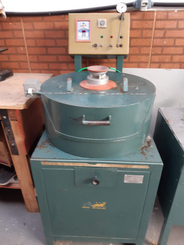 VENDO FUNDIÇÃO ZAMAC CAJOL