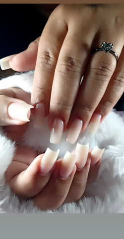 Alongamento de unhas fibra de vidro - Foto 2
