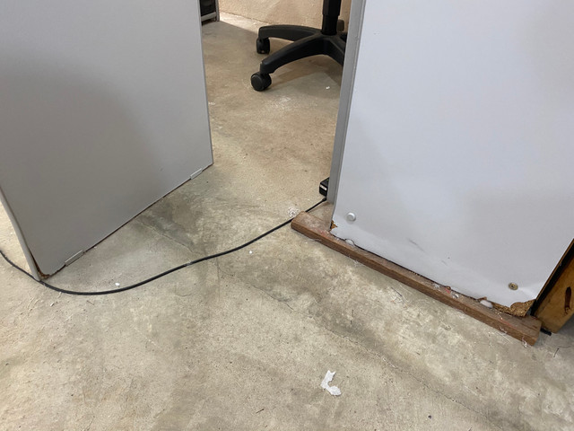 Mesa para computador com armário - Foto 4