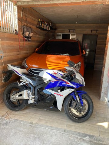 HONDA CBR 600CC