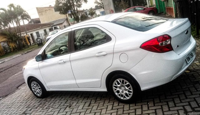 FORD KA+ SEDÃ 1.0 BAIXO KM COMPLETO