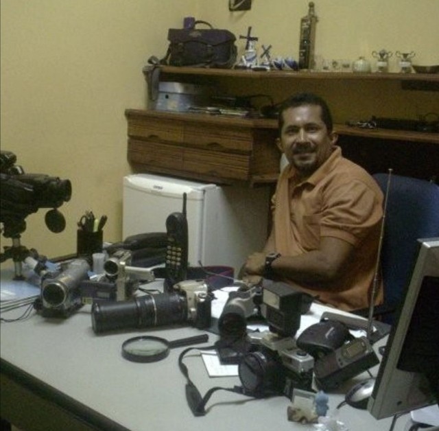 DETETIVE MAGNUM - Foto 2