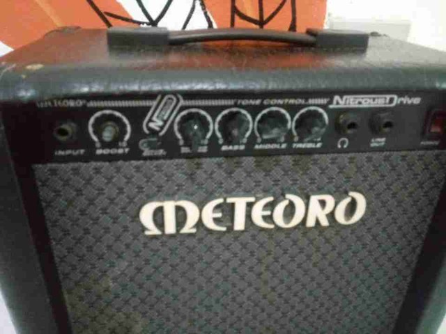 Amplificador Meteoro Nitrous 15W - Foto 3