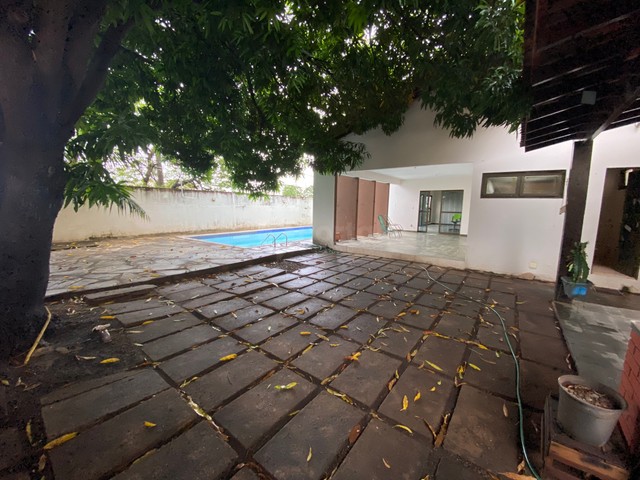Casa de vila térrea para venda possui 250 metros quadrados com 4 quartos em Baú - Cuiabá - - Foto 2