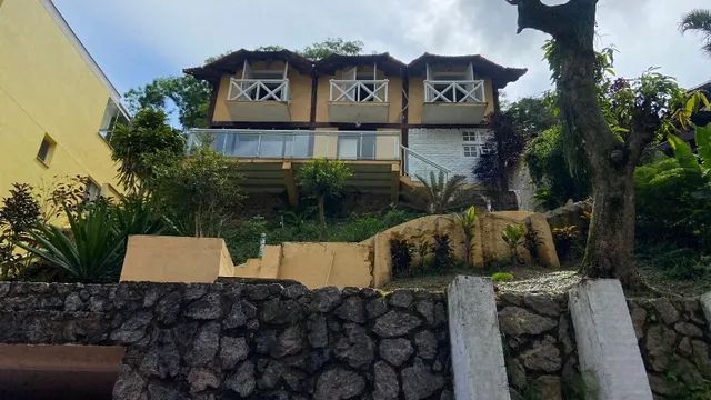 Casa com 3 dormitórios à venda, 260 m² por R$ 980.000 - Itaipu - Niterói/RJ