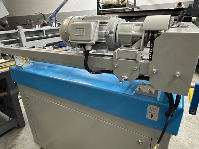 Máquina de estampar sacolas e caixas  - Foto 4