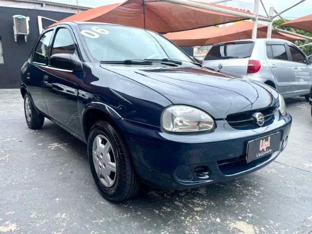 Comprar Sedan Chevrolet Corsa Sedan 1.0 4P Classic Life Prata 2010 em  Sorocaba-SP