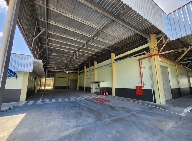 Aluga-se excelente Galpão,1.725 m² de área construída Nível 5 Distrito Industrial I 