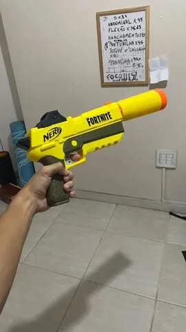 NERF - Grande arma de brinquedo . Funcionando. Med.: 43 X 16 cm . PREÇO NA