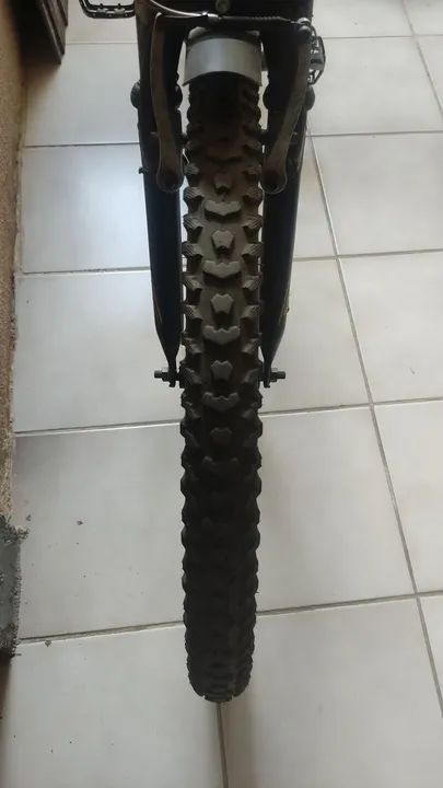 Bicicleta Caloi Aro 26 mais Capacete Absolute - Foto 4