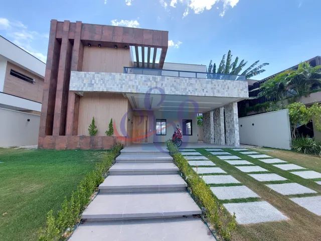 Linda casa na Cidade Alpha com 4 suítes