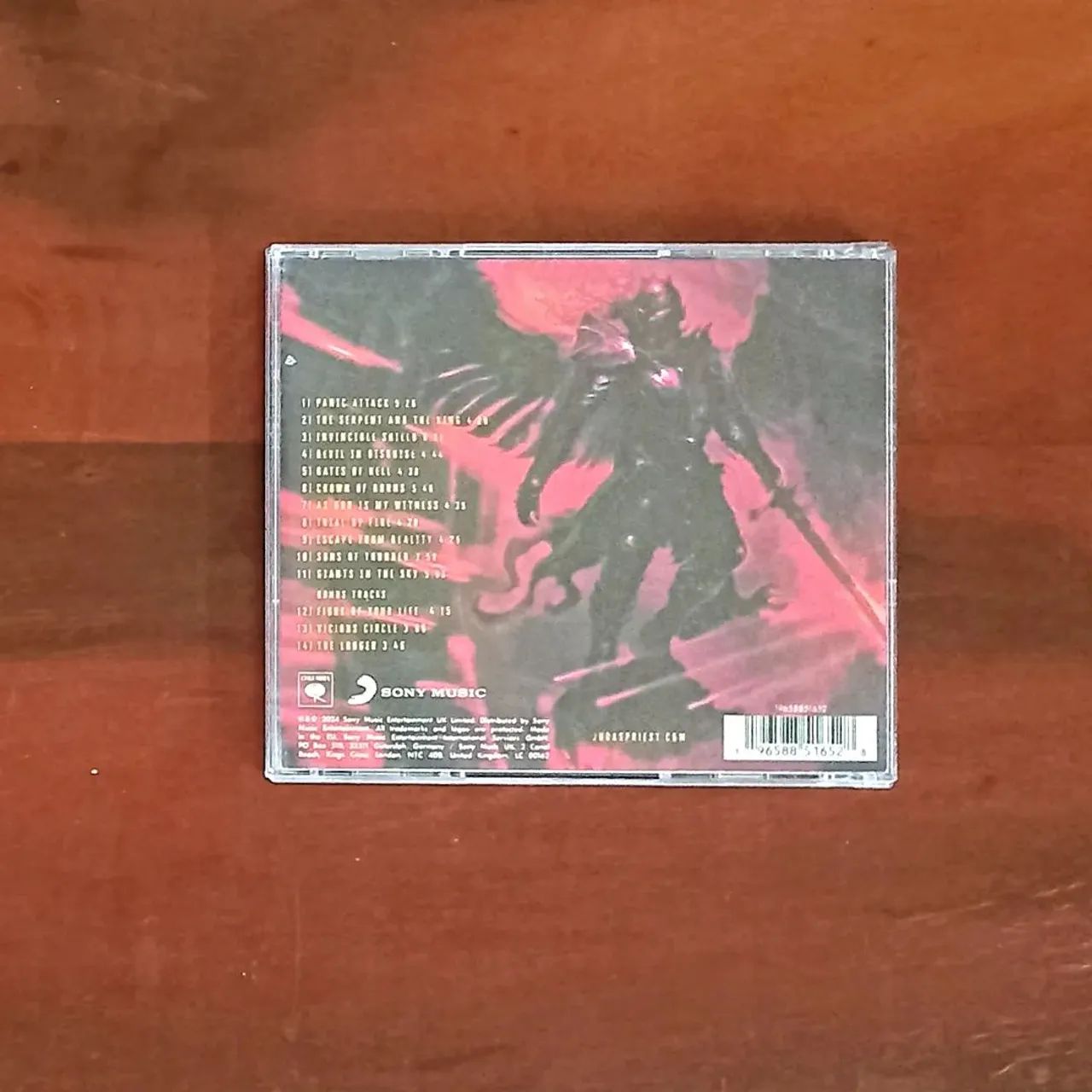 CD Judas Priest Invisible Shield 2024  - Foto 2