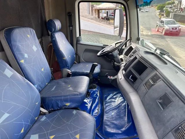 VW Constellation basculante com Cabine 2010 - Foto 14