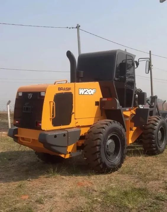 Pá Carregadeira Case W20F - Foto 4