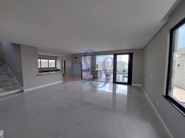 Linda casa na Cidade Alpha com 4 suítes - Foto 5