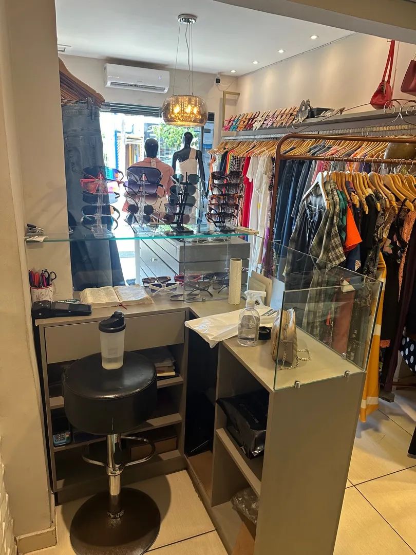 Vendo Loja de roupas feminina toda estruturada. - Foto 12