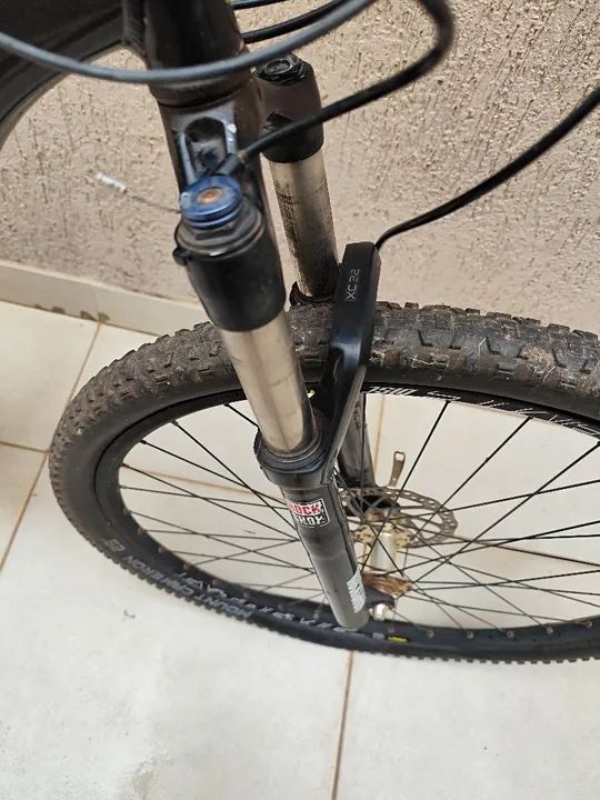 Bicicleta Specialized Rockhopper - Tamanho L 29 - Foto 2