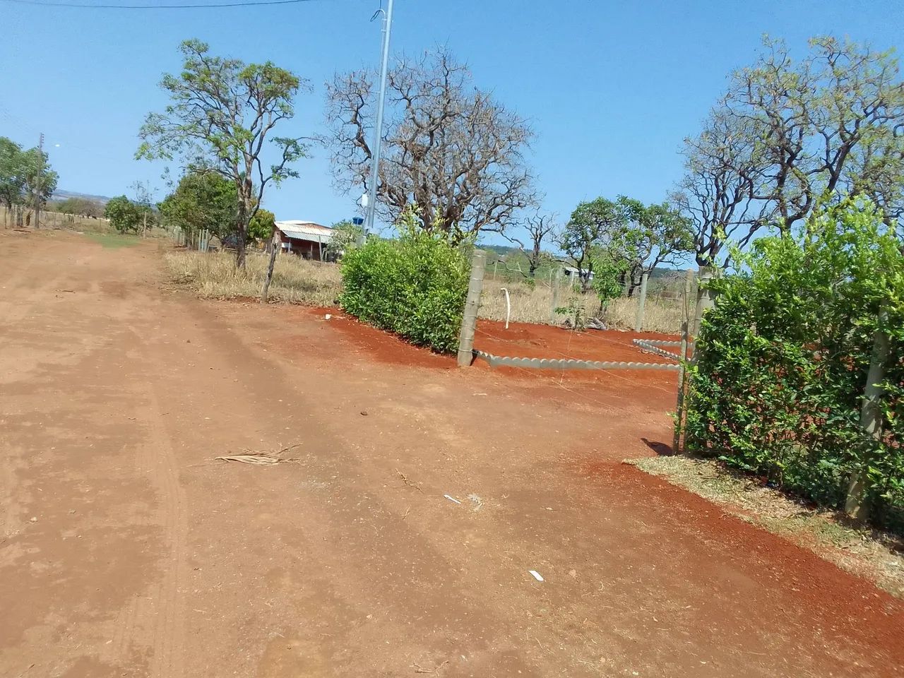 Vendo, troco ou alugo.em aragoiânia 