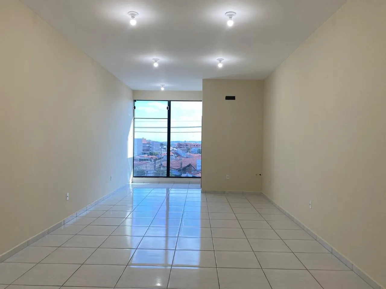 Sala para alugar em Jaguariúna, Residencial Parque dos Ipês, com 41.6 m², Galeria Victtóri
