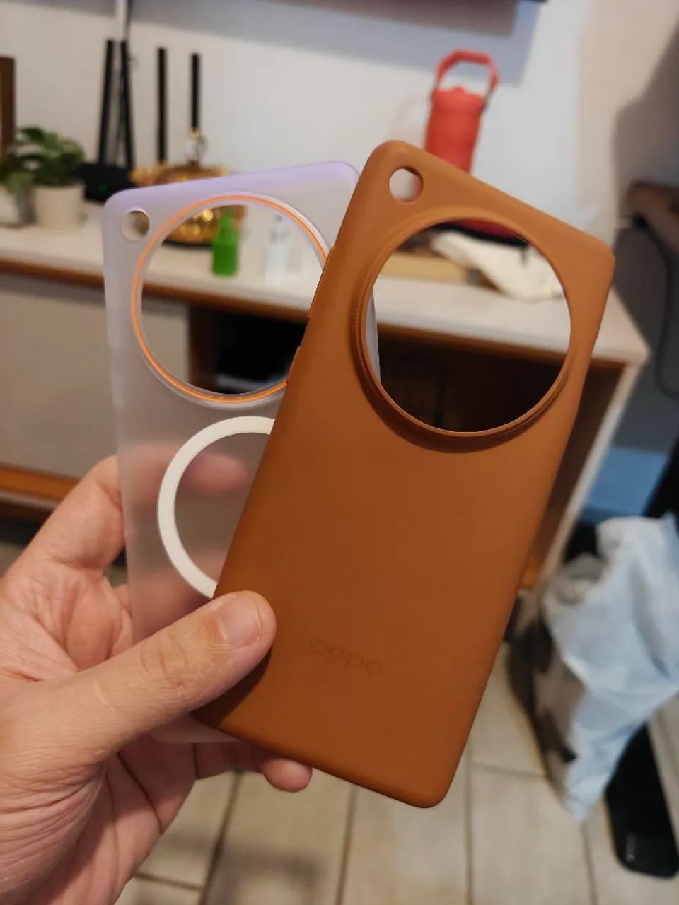 Capas Oppo Find X8 Pro original e mais uma 