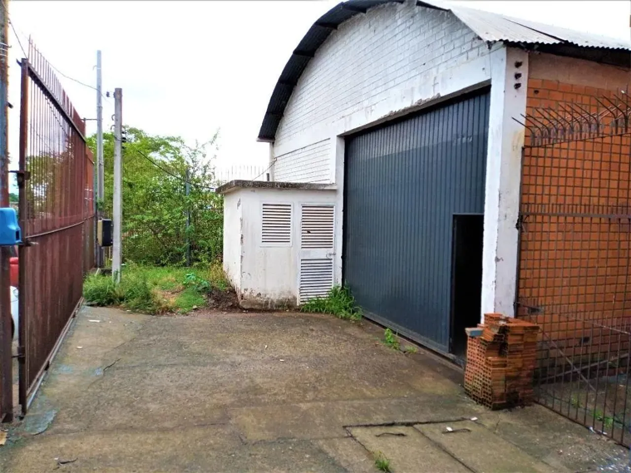 Pavilhão de 350m² à Venda e Locação no Vera Cruz Espaço Ideal para o Seu Negócio