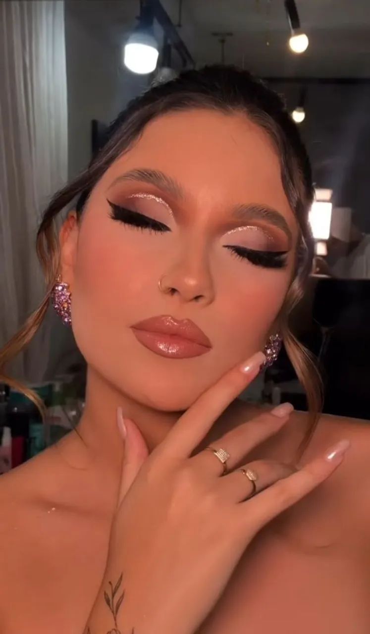 Maquiagem Profissional glamour  - Foto 2