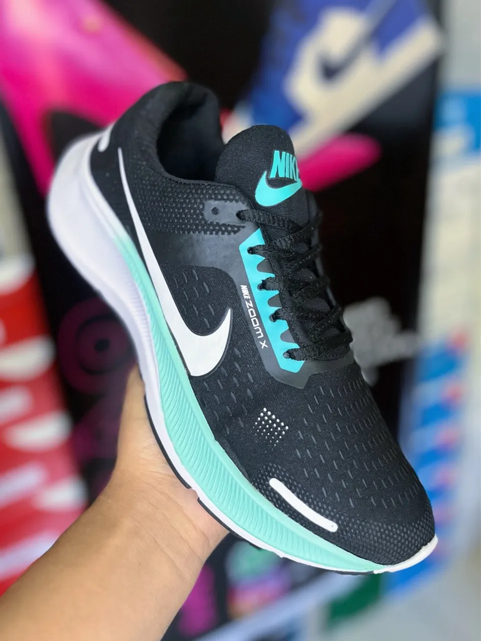 Tênis Nike Zoom X - Conforto e Estilo em Cada Passo!