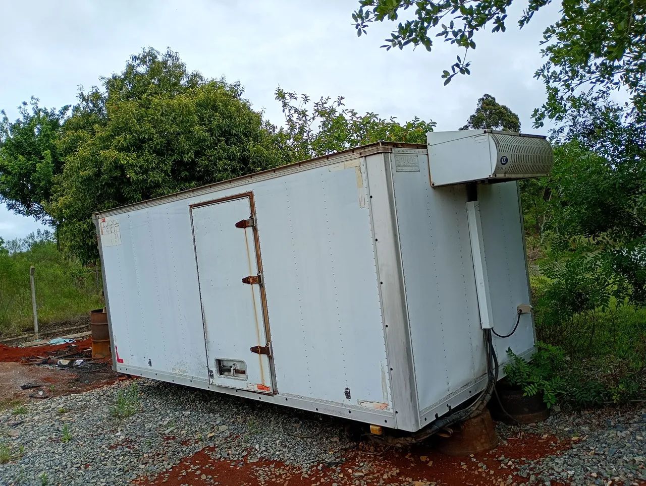 Vendo caminhão e picape e baú * - Foto 3