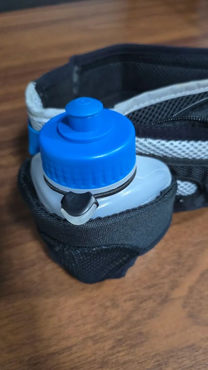 Cinto de Hidratação Asics - Perfeito para Corridas - Foto 2