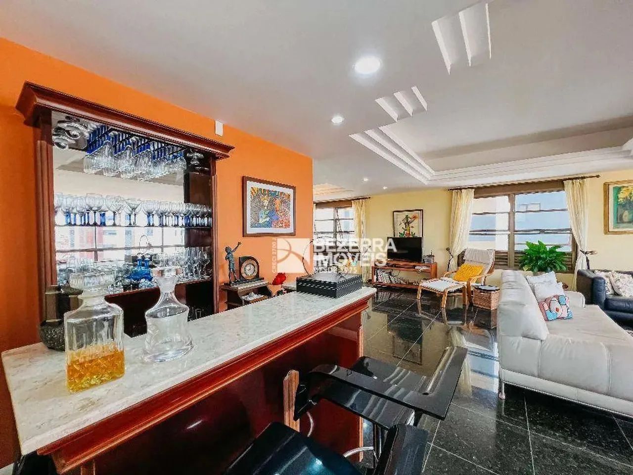 Apartamento com Vista para o mar e 4 dormitórios à venda, 300 m² por R$ 800.000 - Petrópol - Foto 4