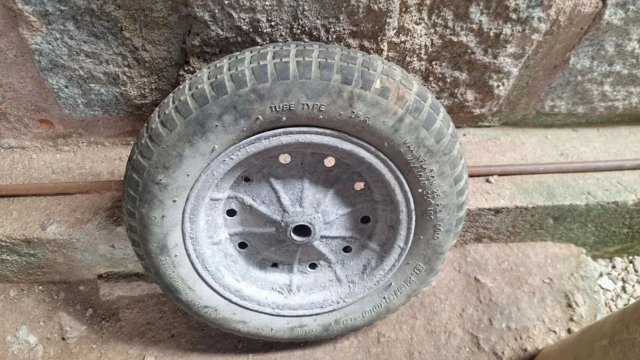 Roda para carrinho de mão