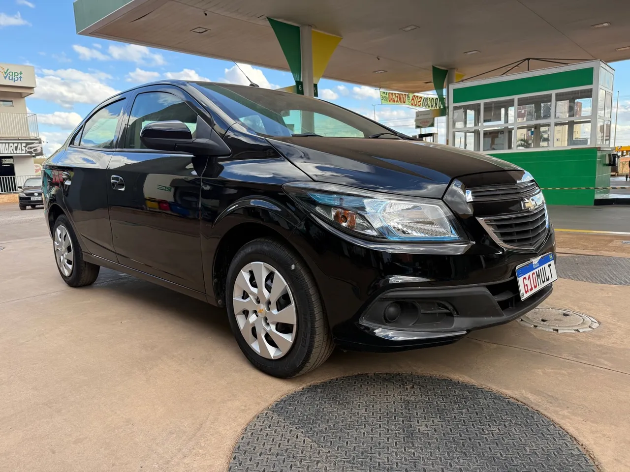 Prisma Lt 1.4 completo ano 2015