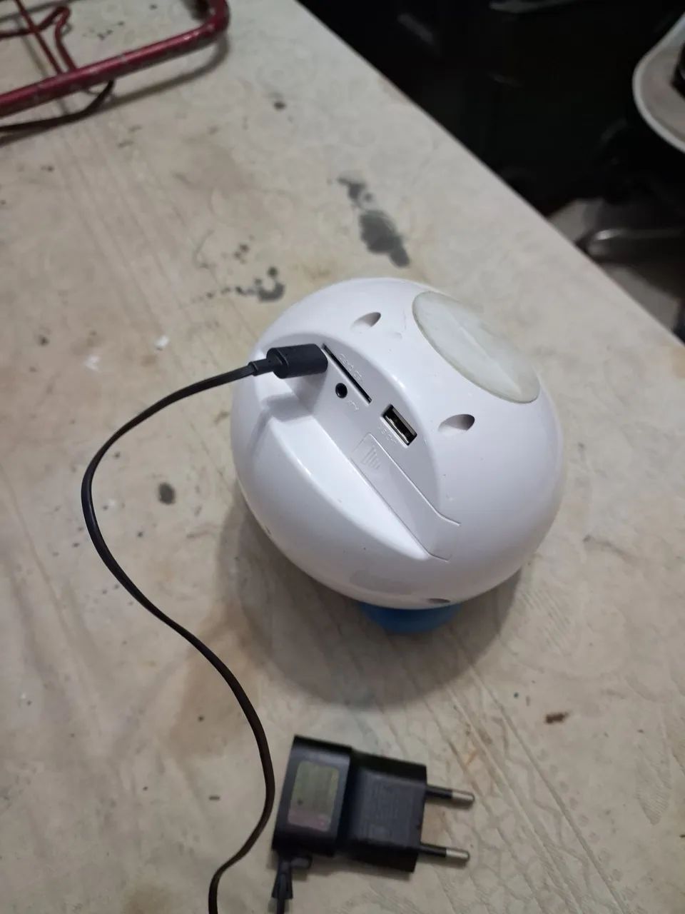 Caixa Bluetooth. Esta com a bateria fraca  - Foto 2