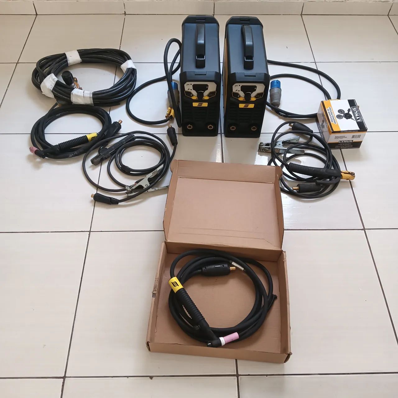 2 ESAB LHN 162i DV Inverters – Nearly New.