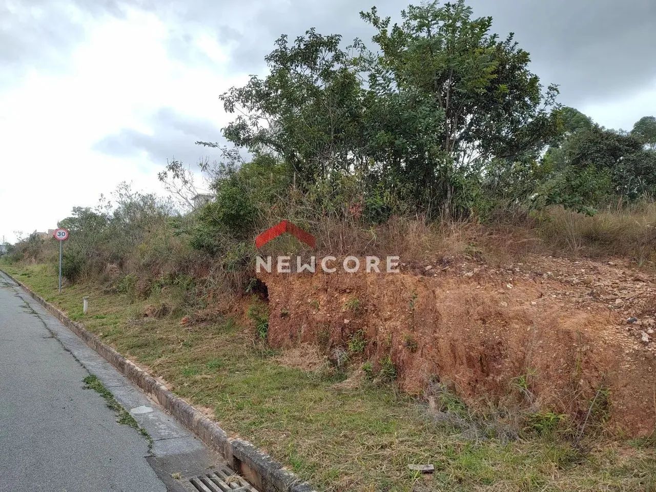 Lote em Rua Expedito Silvino Pinto - Cidade Universitária - São João Del Rei/MG - Foto 2