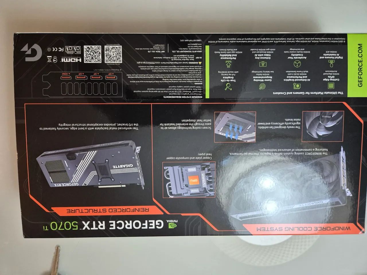 Gigabyte RTX 5070 Ti WINDFORCE SFF 16GB GDDR7 + jogo Doom Dark Ages - Foto 2