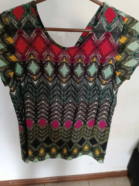 Blusa com estampa geométrica   - Foto 2