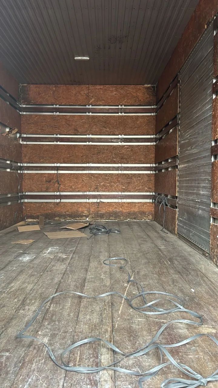 Volkswagen Express 2022 - Baú Fechado - Foto 10