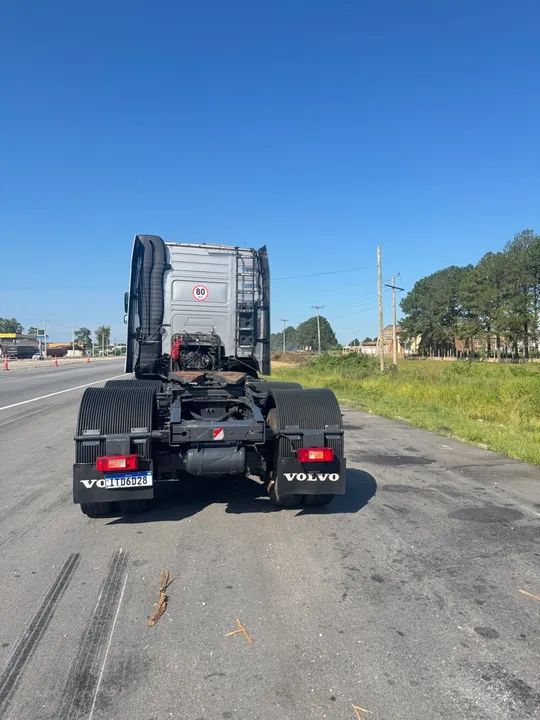 Caminhão Volvo - Fh 540 traçado 2012  - Foto 2