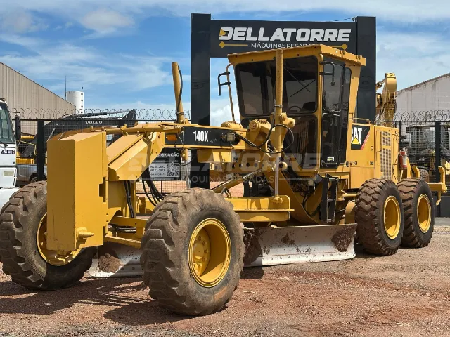 Motoniveladora Caterpillar 140K 2014 - Revisada e Pronta para Trabalhar