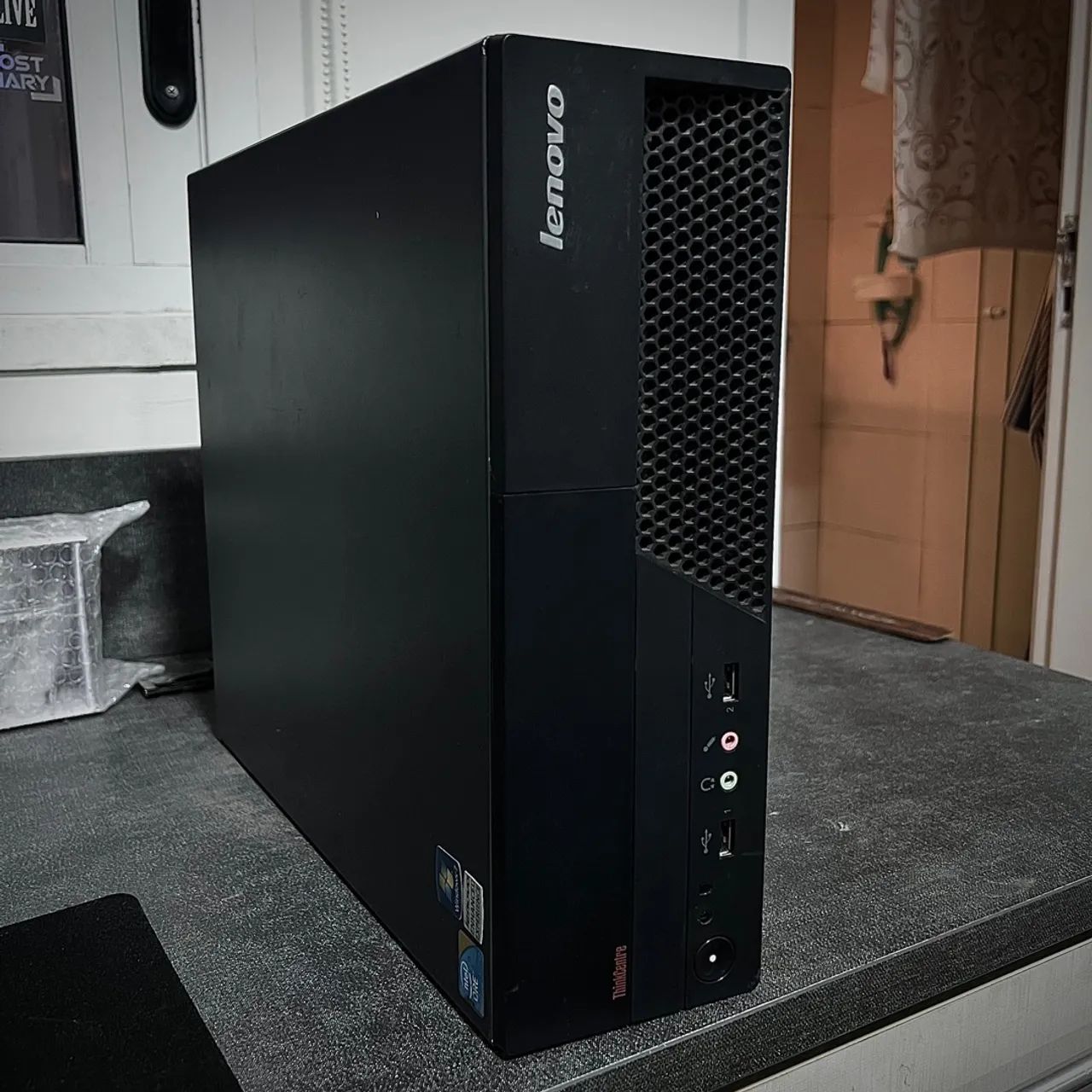 Computador Desktop Lenovo ThinkCentre DDR3