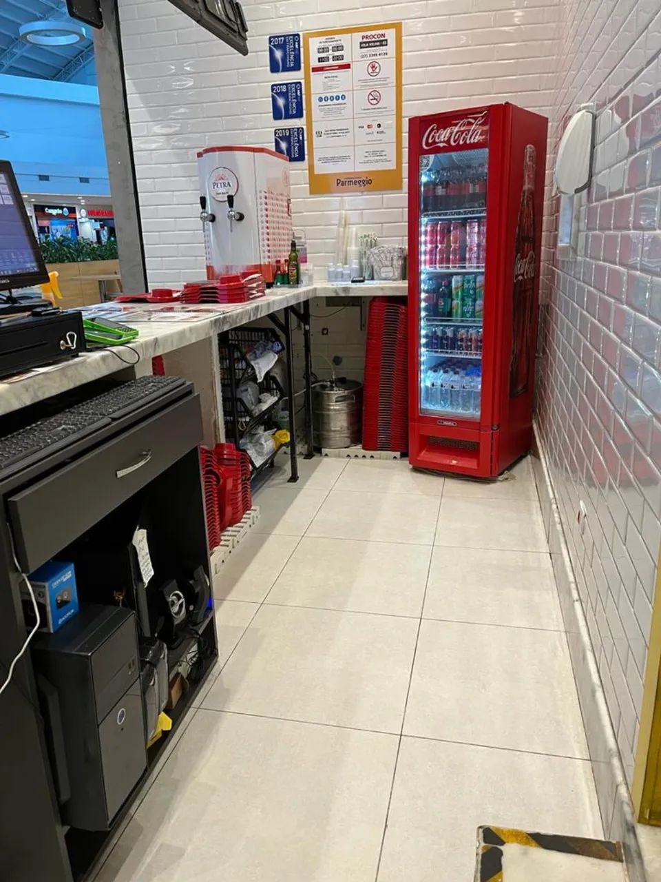 Passo franquia de excelente restaurante em funcionamento  com loja de 53 m2 em Shopping Vi - Foto 9