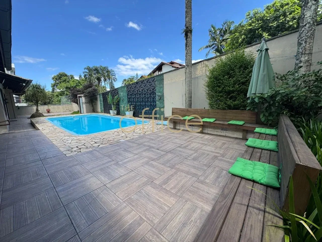 Sobrado RESIDENCIAL em Joinville - SC, Costa e Silva