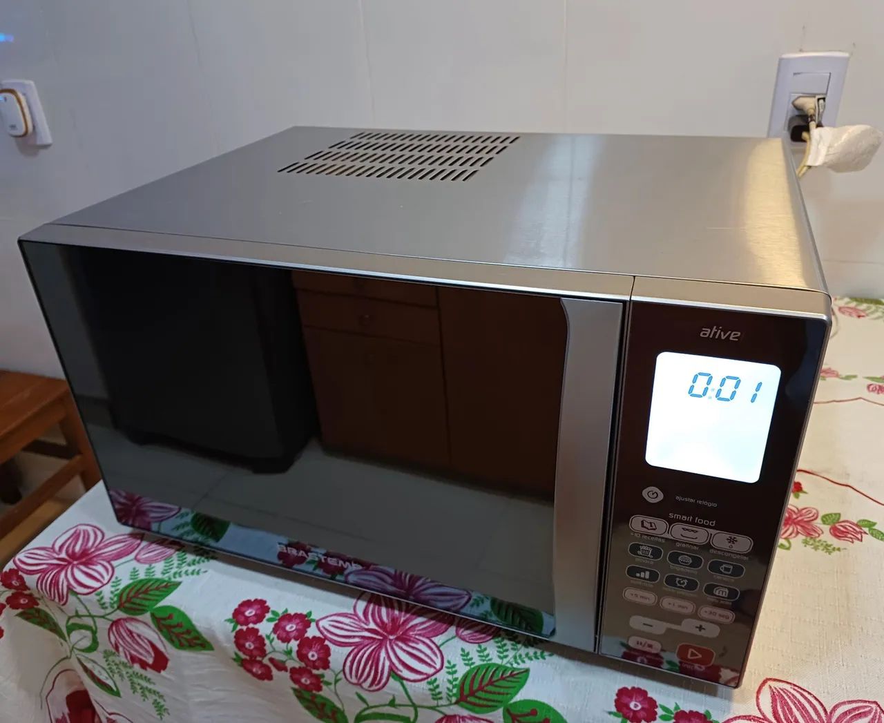 Microondas Espelhado Inox Brastemp com Grill 220V  - Foto 4