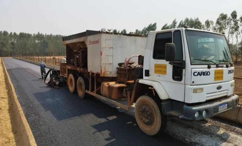 Usina de micropavimento Romanelli UHR 700, microrrevestimento, microrevestimento, lama asf