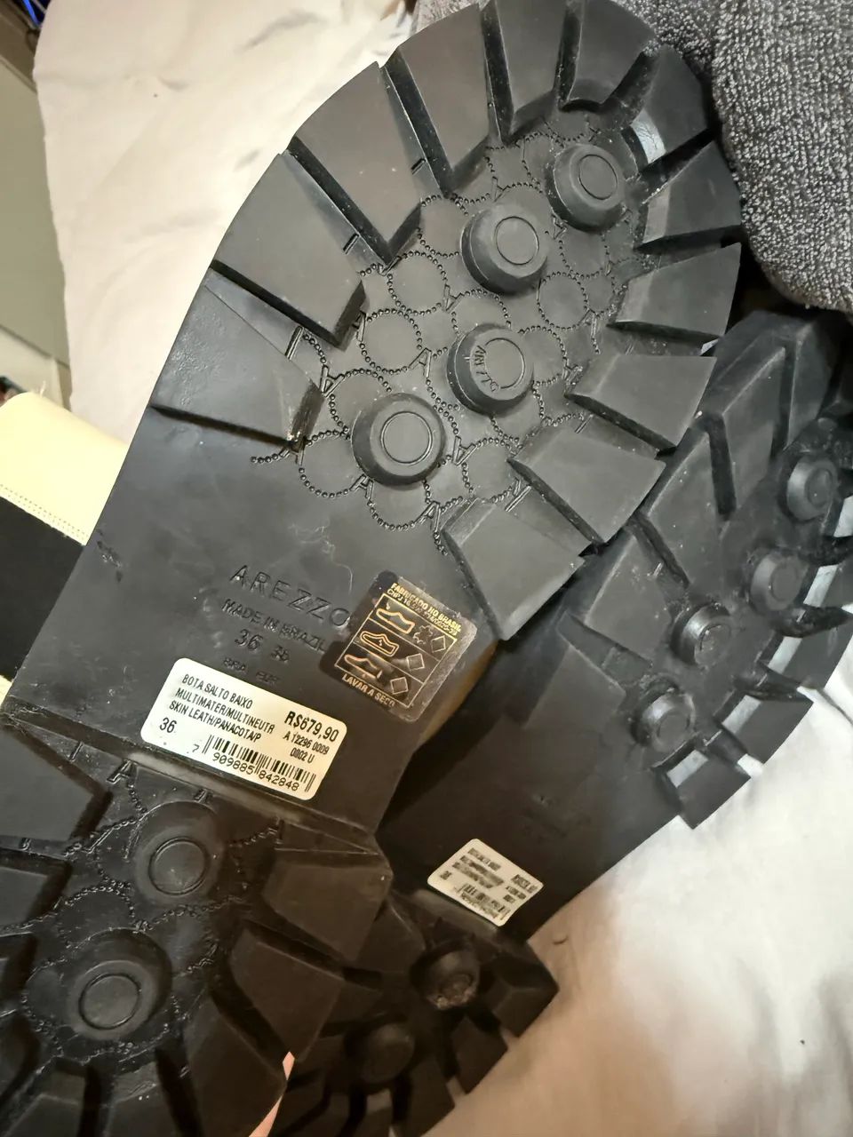 Bota Arezzo Off-White Cano Médio Tratorada | Nova | Tam 36 - Foto 2